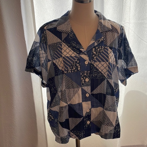 Collard top - Picture 1 of 10